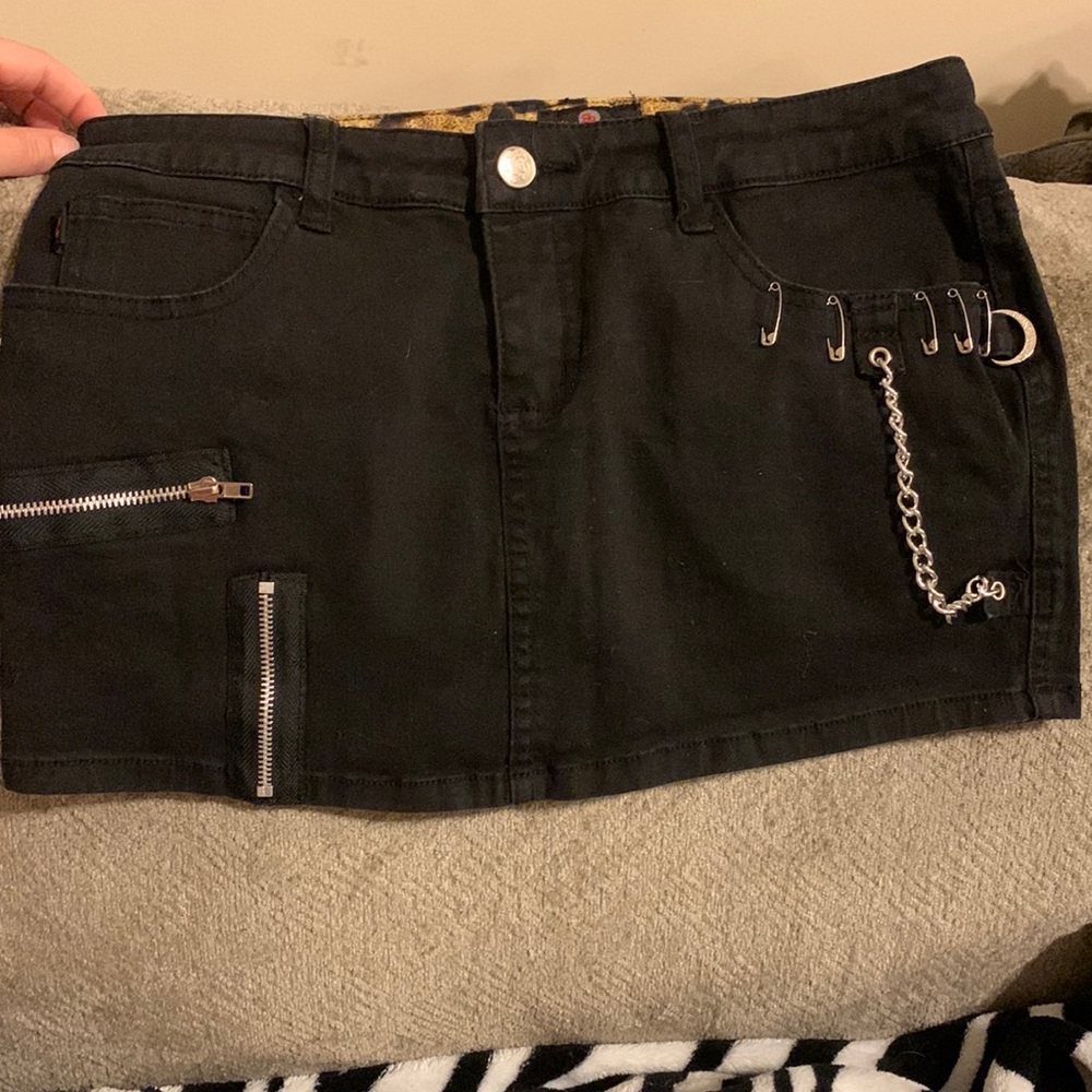 Royal Bones black mini skirt (medium)